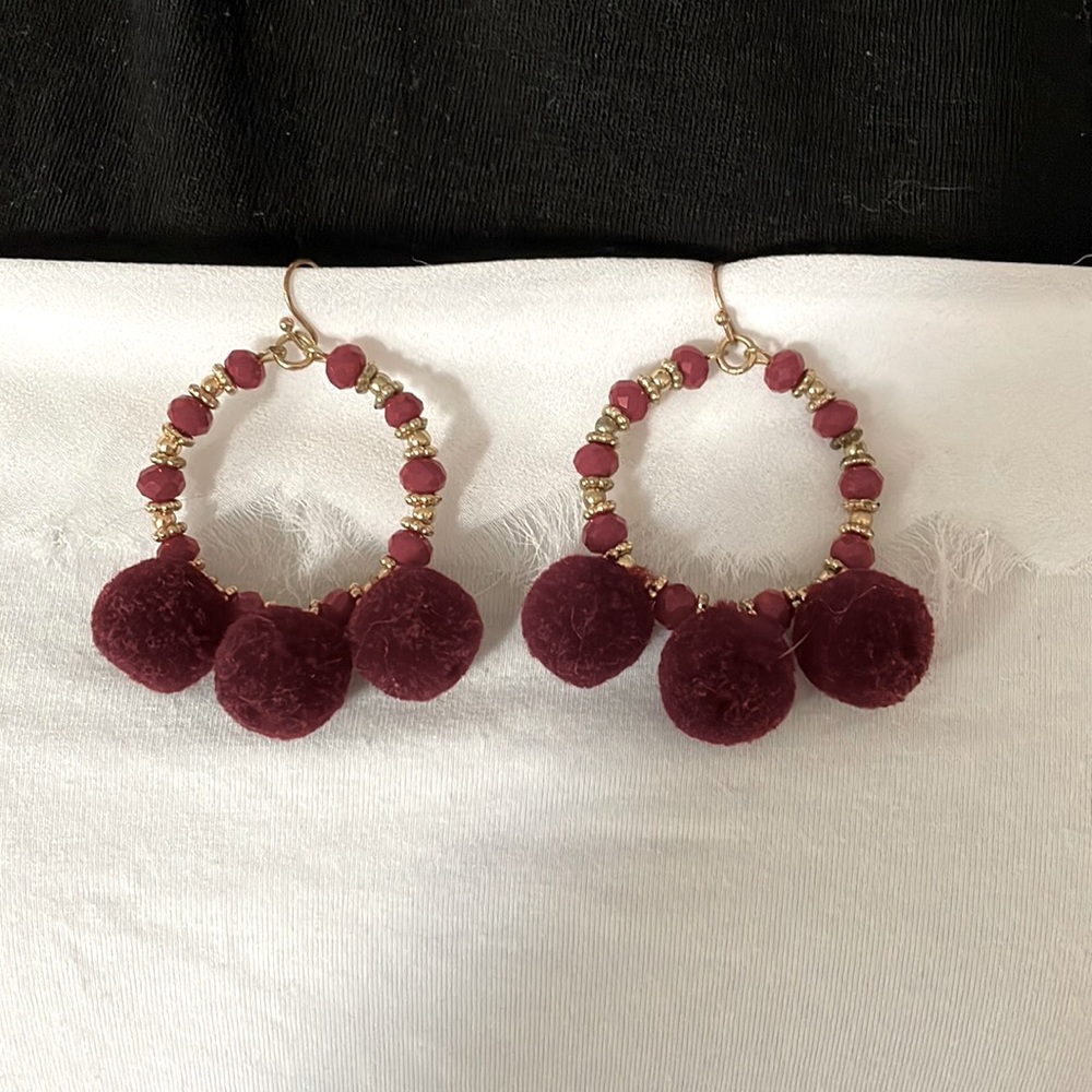 Ann Taylor LOFT earrings. Mixed media.